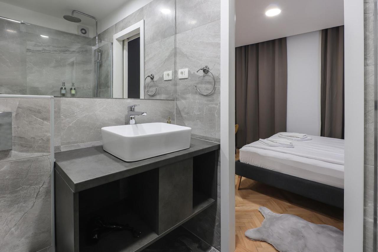 Residence Inn 里耶卡 外观 照片